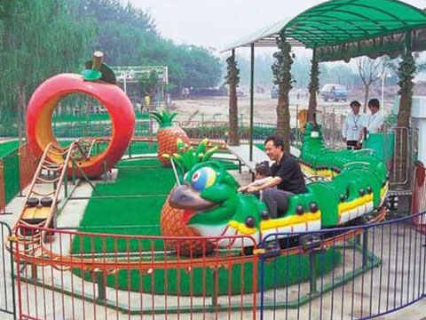 Small green worm roller coaster for kids